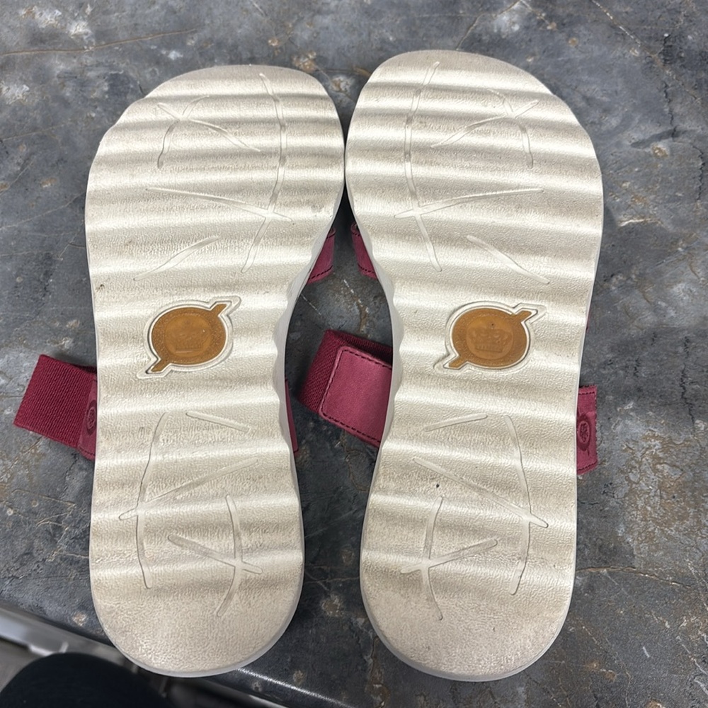 Born Sandals - Picture 4 of 7